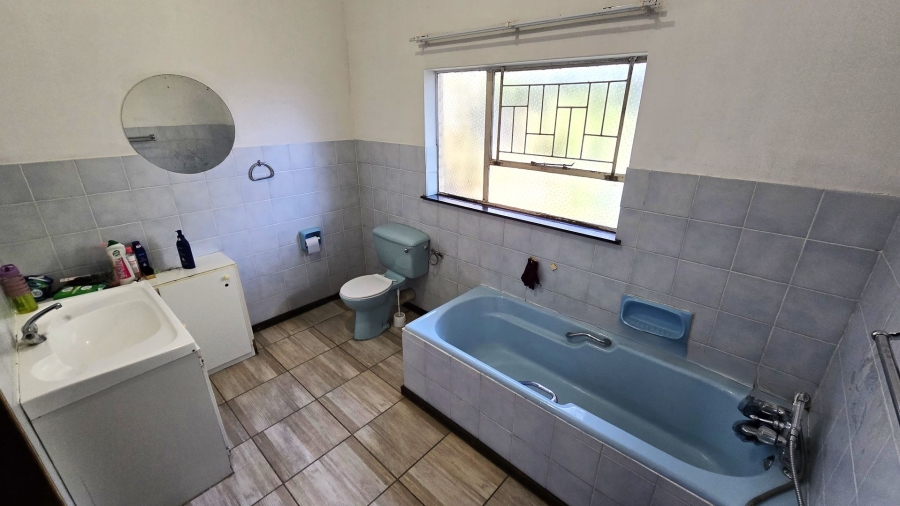 16 Bedroom Property for Sale in Brandwag Free State